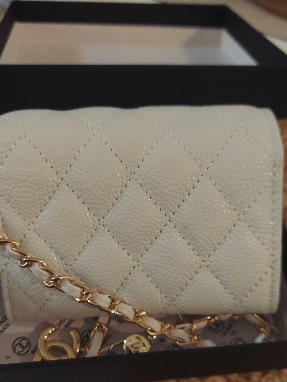 Chanel Caviar mini card holder with chain - Picture 6 of 8